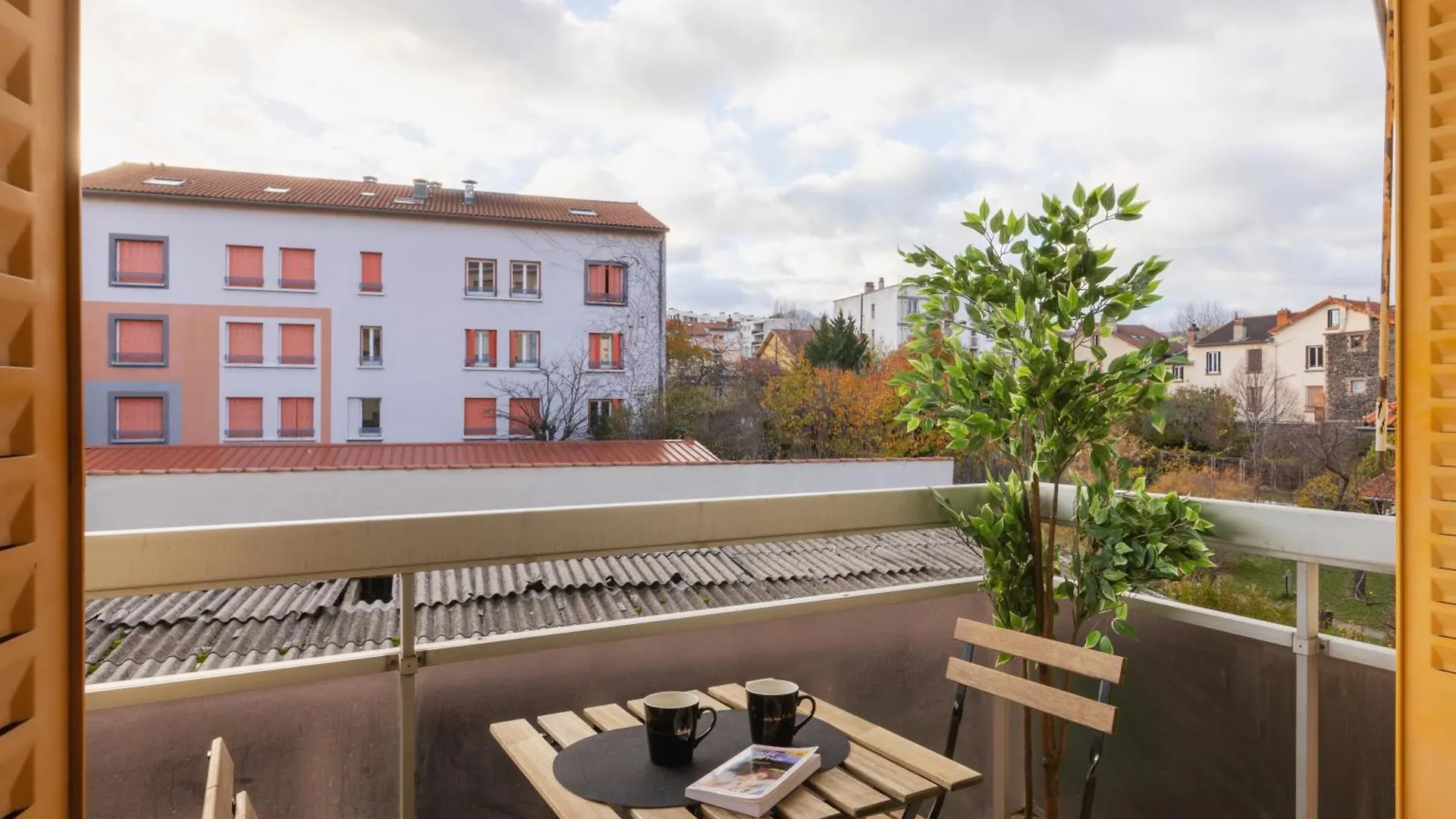 Appartement Meuble Wifi/Balcon/Parking Clermont